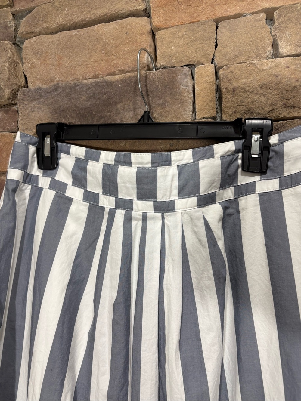 NWT Gap Women's Striped Paper Bag Waist Button Front Skirt Size 12 - Picture 7 of 9